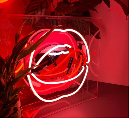 Grafisch glazen NEON bord "MOUTH"